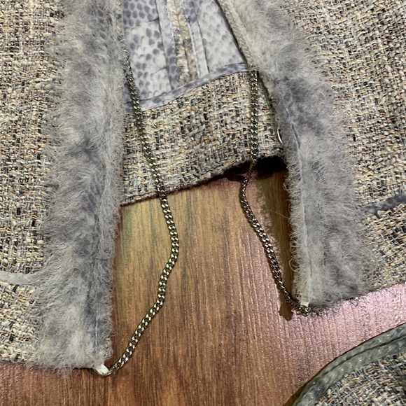 🔴SOLD🔴Elie Tahari, Blazer, and Skirt set - Picture 7 of 7